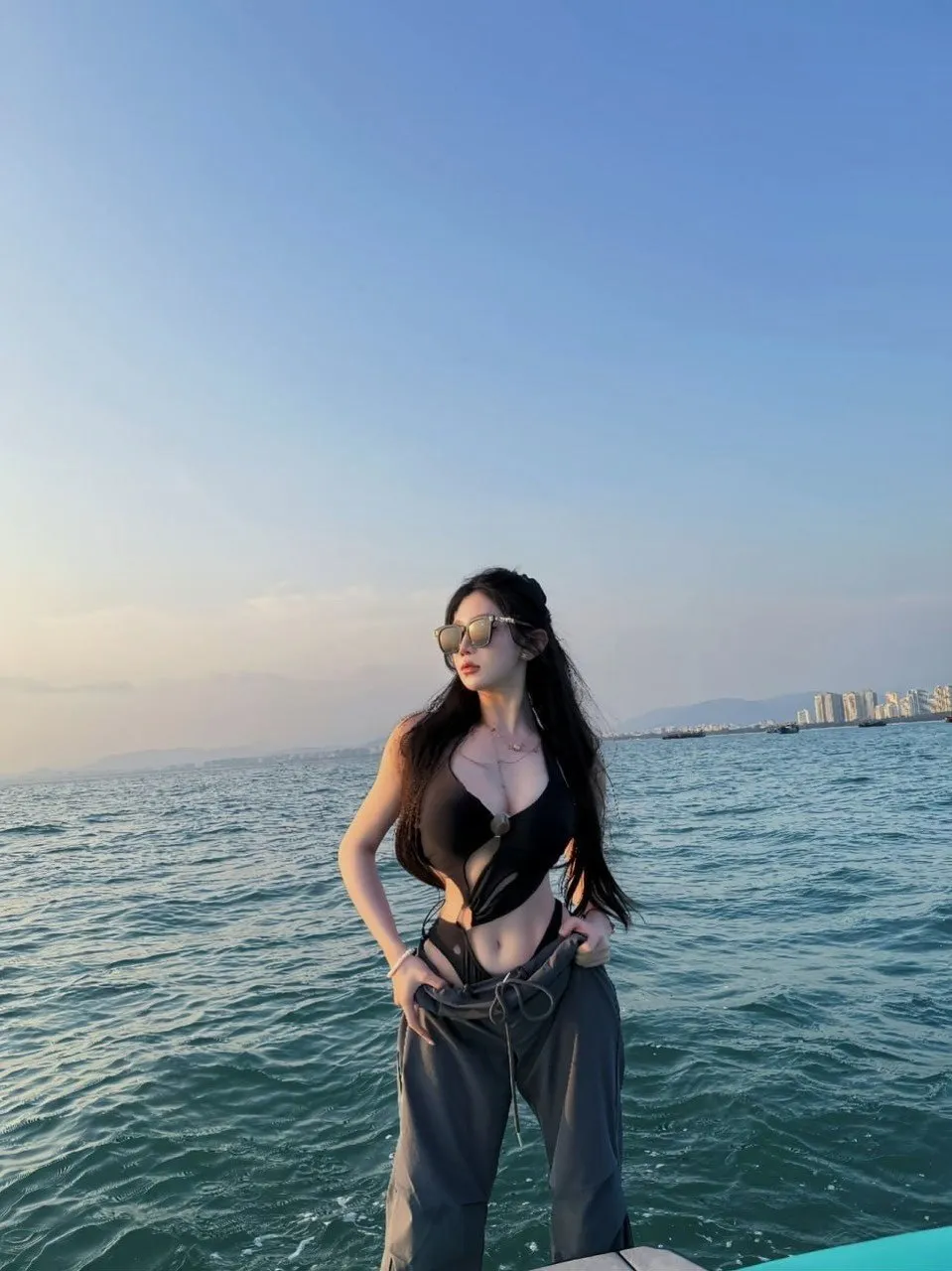 seeksugars-上海研究生兼瑜伽教练，在线等可以包养的妹妹的大哥-3