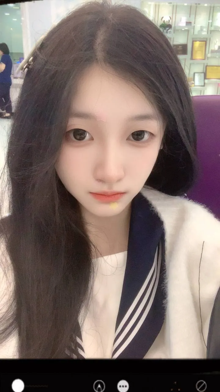 广东广州00后小姐姐找金主包养-1