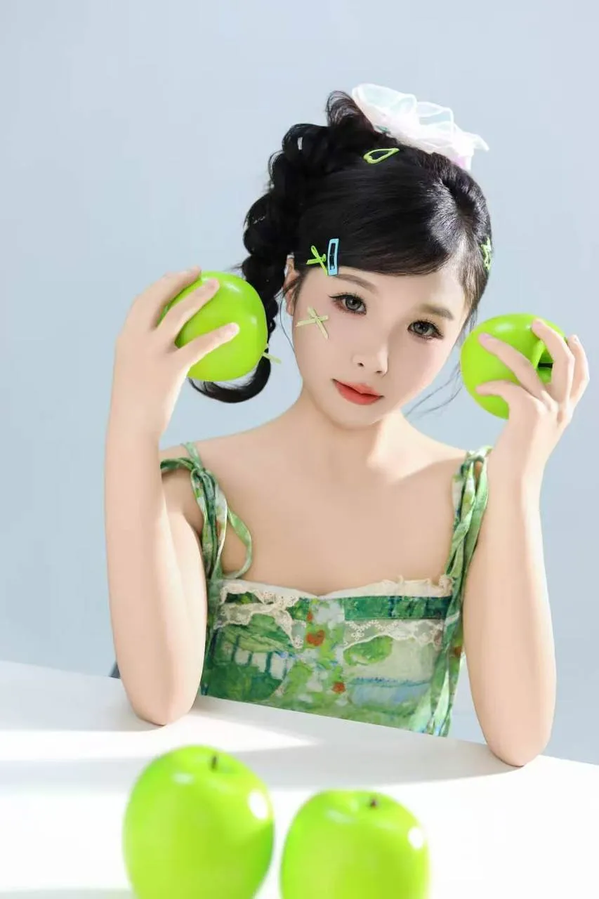 seeksugars_深圳清纯学生妹期待能有一个暖心大哥哥包养_01
